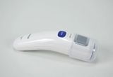 omron-gt720-termometr-bezdotykowy-dla-dzieci-cechy-dodatkowe-automatyczne-wylaczanie-podswietlany-wyswietlacz-pomiar-temperatury-otoczenia-wskaznik-poziomu-baterii