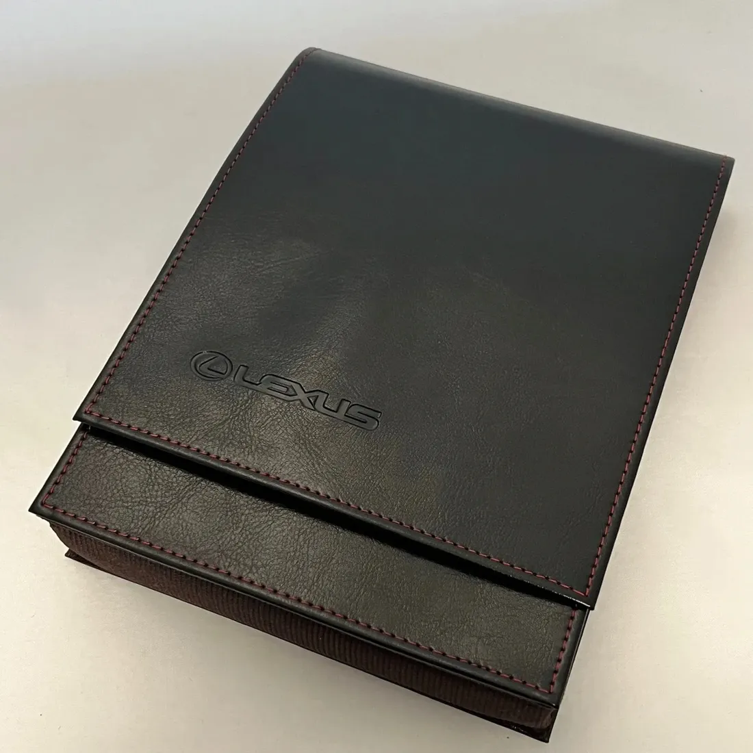 lexus-etui-do-instrukcja-obslugi