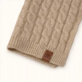 szalik-damski-ze-wzorem-winter-bezowy