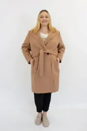 karmelowy-dlugi-zimowy-plaszcz-damski-dwurzedowy-3xl