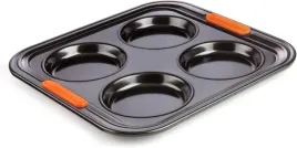 le-creuset-forma-do-muffinek-yorkshire-4-szt-non-stick-stal-weglowa-240c