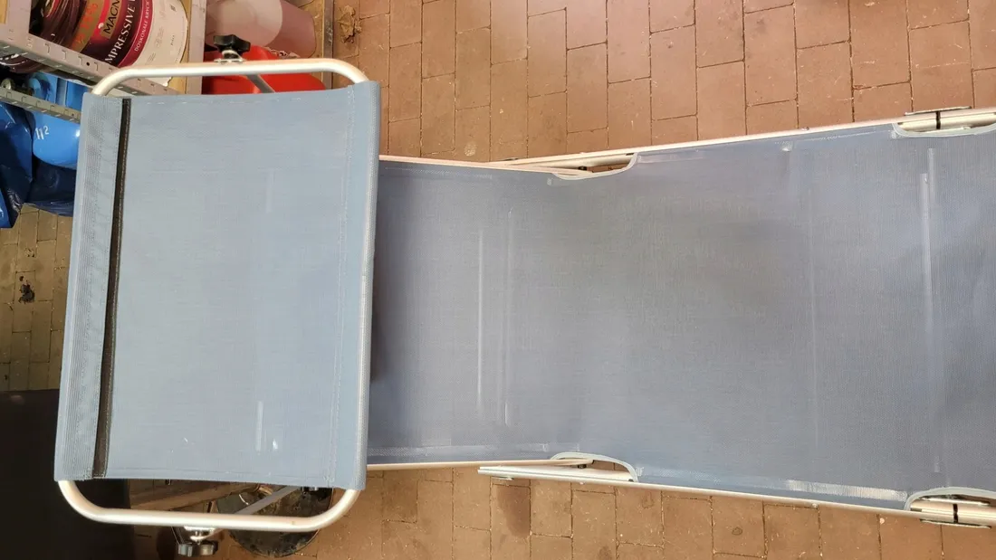 lezak-aluminium-niebieski-homecall