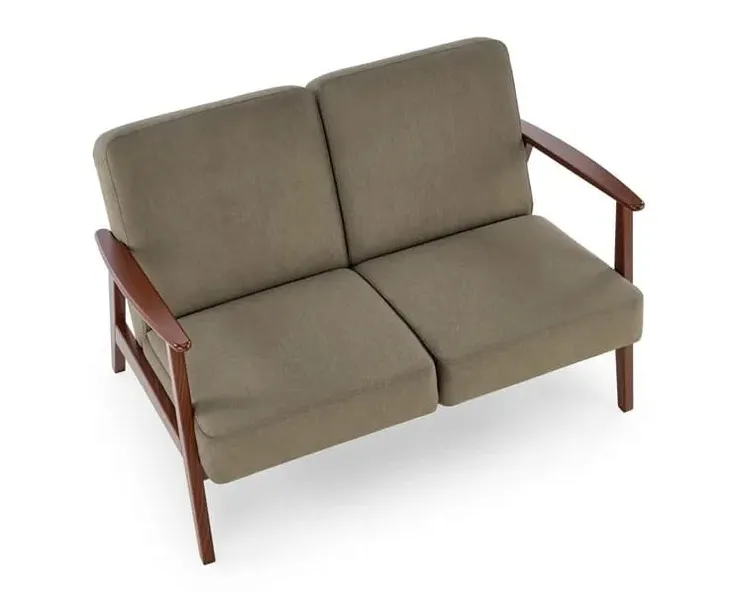 mala-oliwkowa-sofa-w-stylu-retro