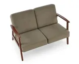 mala-oliwkowa-sofa-w-stylu-retro
