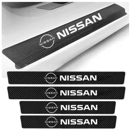 naklejki-ochronne-nakladki-folia-na-progi-samochodowe-logo-nissan-carbonowe