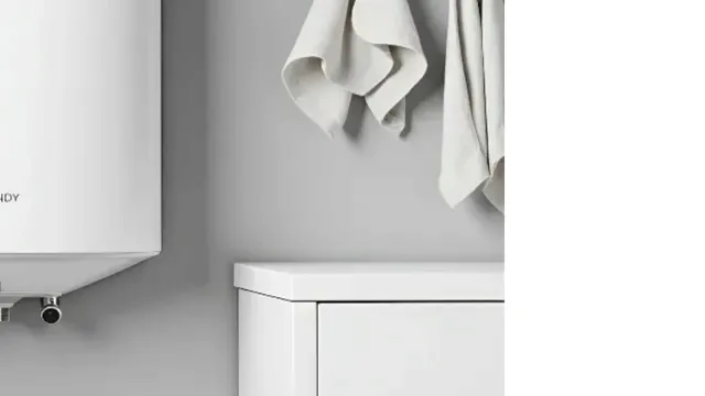 podgrzewacz-wody-candy-75-bara-30-l-ctr30rs-e-bialy-rodzaj-elektryczny