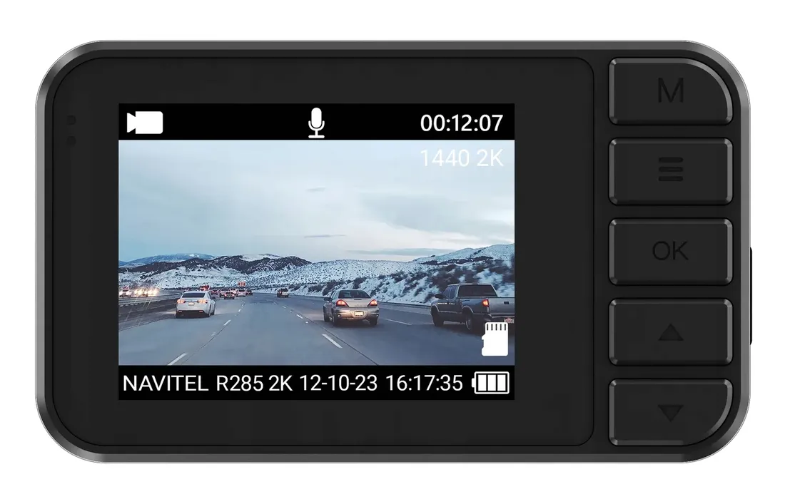 wideorejestrator-samochodowy-navitel-r285-2k-stan-nowy