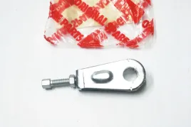 napinacz-naciag-lancucha-orginal-aprilia-red-rose-50