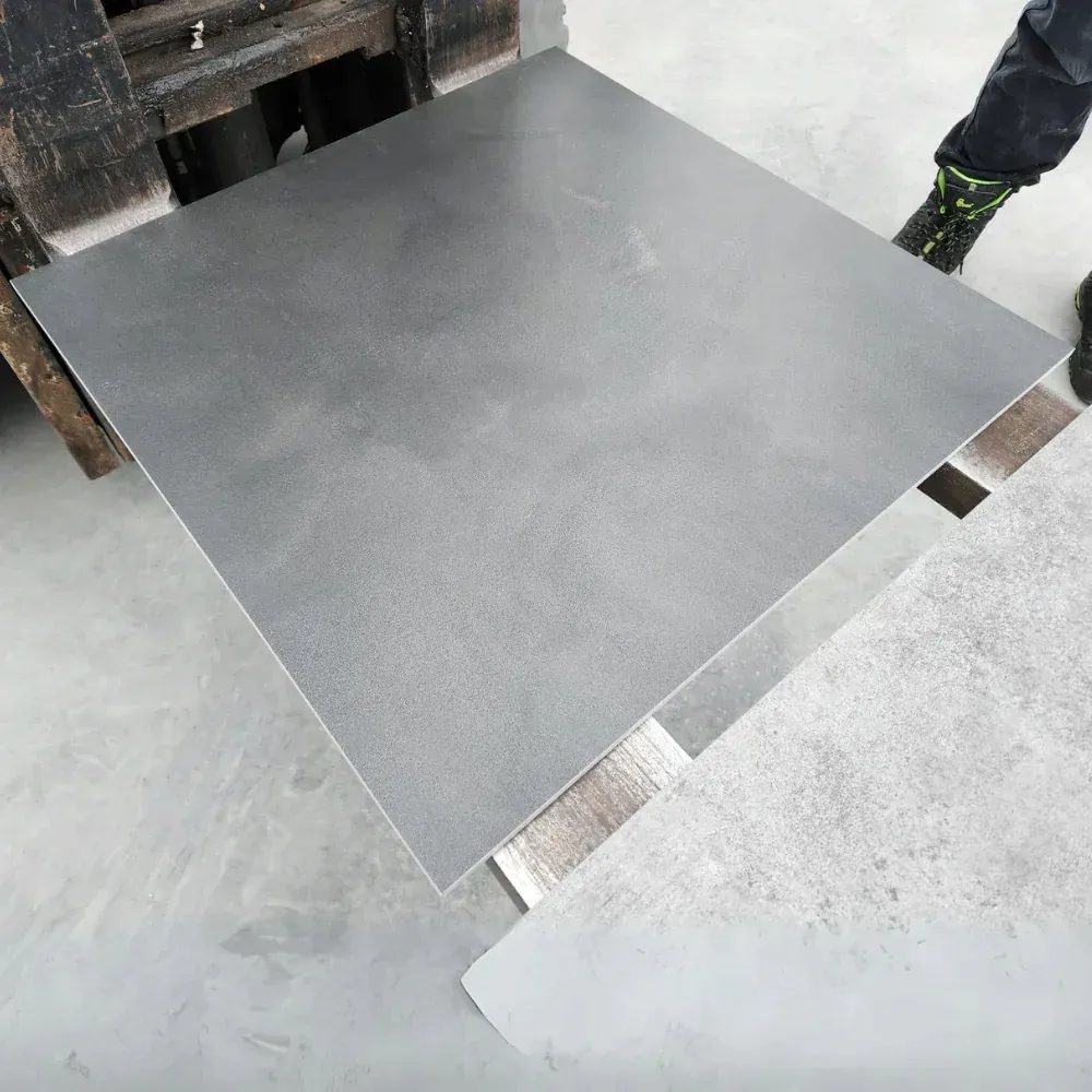 gres-uni-anthrazit-60x60x08-cm
