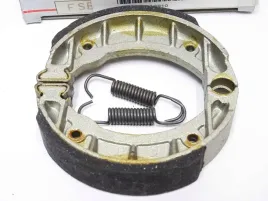 szczeki-hamulcowe-ferodo-ferodo-fsb910-piaggio-ciao-vespa-px-bravo-grillo