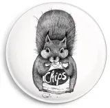 magnes-wiewiorka-z-chipsami