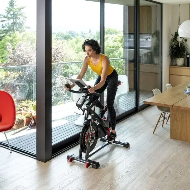 rower-stacjonarny-spinningowy-ic8-schwinn