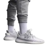 yeezy-boost-350-v2-material-wkladki-inny-material-tekstylny-pianka