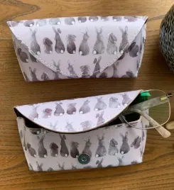 etui-na-okulary-gl04-kroliczki