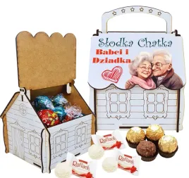 slodka-chatka-prezent-na-dzien-babci-i-dziadka-domek-na-cukierki-nadruk