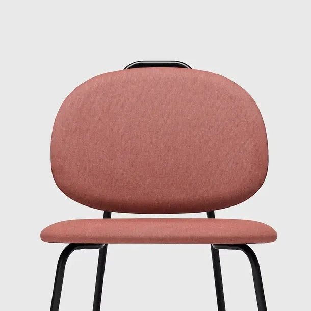 ikea-gavle-fotel-diserod-czerwony-kolor-korpusu-czarny