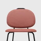 ikea-gavle-fotel-diserod-czerwony-kolor-korpusu-czarny