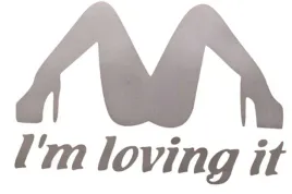 naklejka-wlepka-do-samochodu-sticker-i-m-loving-it-kobietka-na-szybke-auto