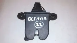 zamek-bagaznika-skoda-octavia-04-13-vag-1z5827501d