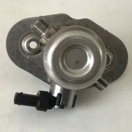 pompa-wtryskowa-bmw-7-g11-bmw-13517642466