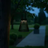 lampka-solarna-cono-3000k-ip44-zasilanie-solarne