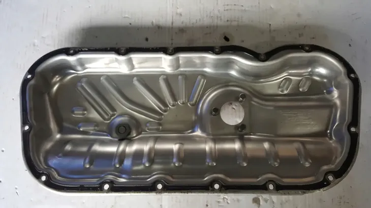 miska-oleju-audi-a6-30-tdi-13-jakosc-czesci-zgodnie-z-gvo-o-oryginal-z-logo-producenta-samochodu-oe