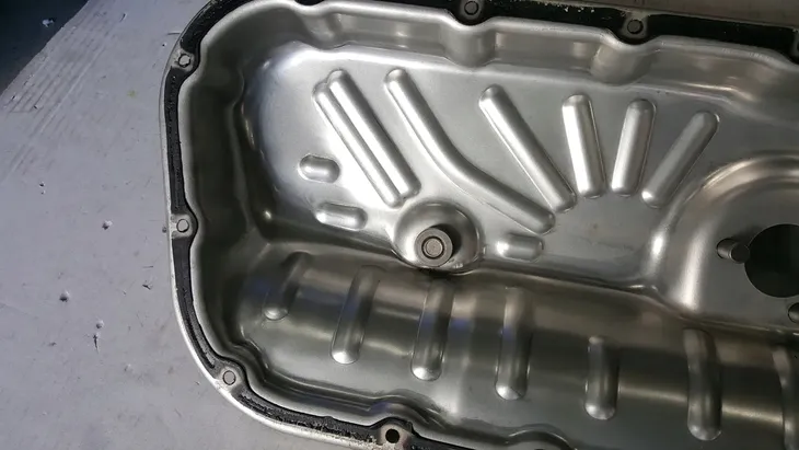 miska-oleju-audi-a6-30-tdi-13-waga-z-opakowaniem-8-kg