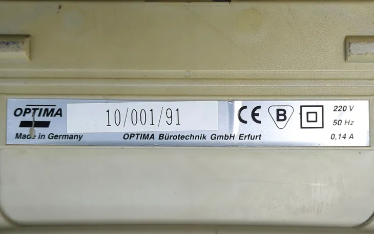 maszyna-do-pisania-optima-sp-24-stan-powystawowy-model-sp-24
