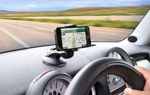 mocowanie-samochod-uchwyt-telefon-deski-kokpitu-numer-katalogowy-producenta-holderdeskio