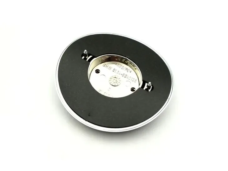 emblemat-bmw-3-e46-bmw-51148240128-marka-bmw-oe-stan-nowy