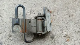 zawias-drzwi-audi-p-a6-98-05-le-dolny-vag-4b0831411b