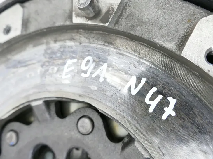 kolo-dwumasowe-bmw-e81-e87-e90-e60-e83-e84-05-luk-415-0552-10-wersja-europejska
