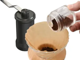 reczny-mlynek-do-mielenia-kawy-ziaren-orzechow-ziol-soli-mocny-espresso