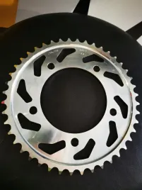 zebatka-napedzana-tyl-moto-sunstar-sunstar-1-4483-44
