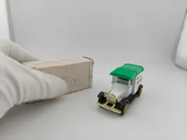 corgi-t-ford-van-boxed