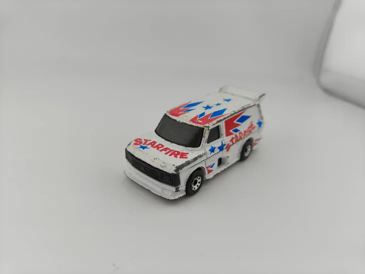 matchbox-ford-transit-supervan-starfire