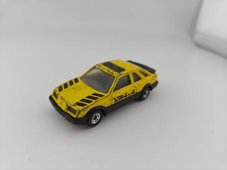 matchbox-ford-sierra-xr4