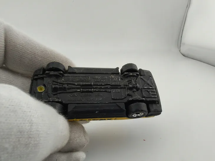 matchbox-ford-sierra-xr4-marka-matchbox