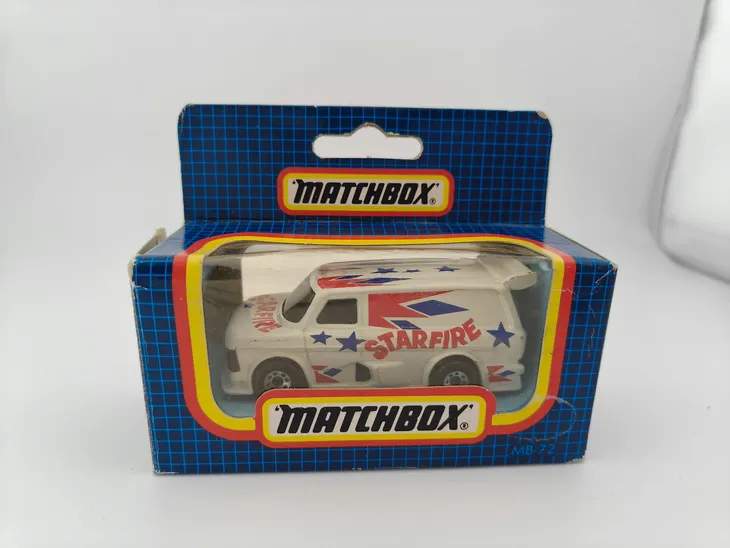mb72-ford-transit-supervan-blue-grid-box