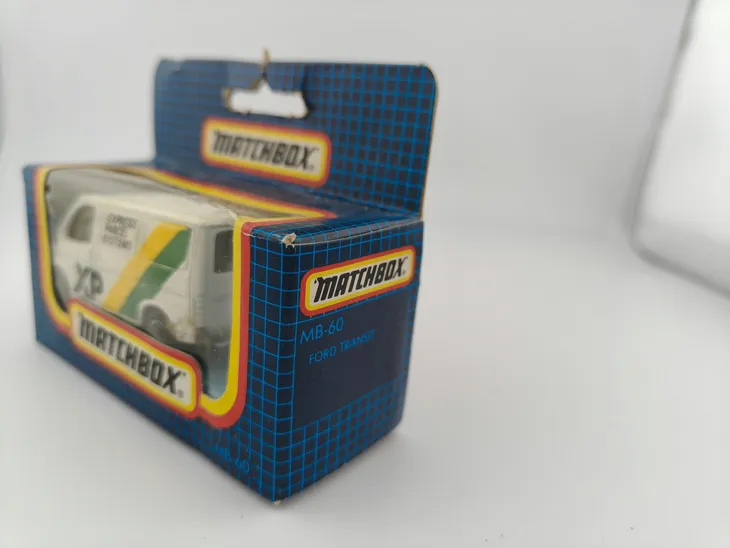 mb60-matchbox-ford-transit-xp-blue-grid-box-model-mb60-matchbox-ford-transit-xp-blue-grid-box