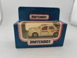 mb22-matchbox-saab-9000-blue-grid-box