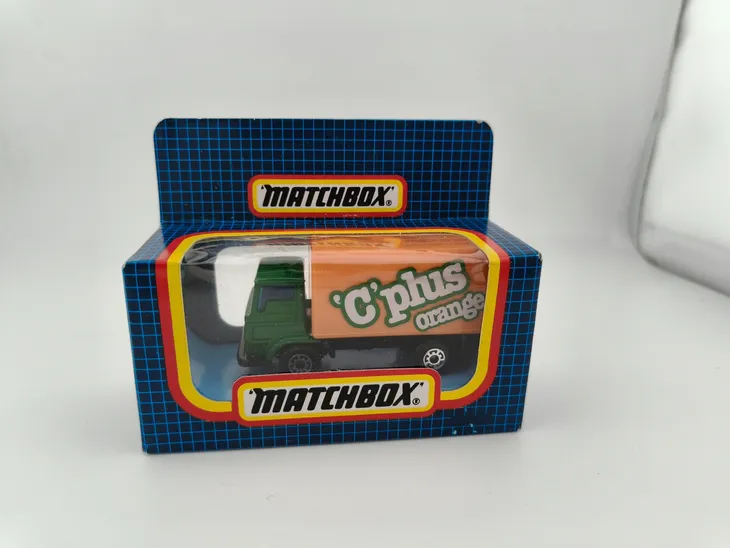matchbox-dodge-commando-c-plus-orange-blue-grid-box