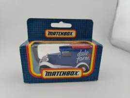 mb38-matchbox-ford-model-a-dale-farm-blue-grid-box