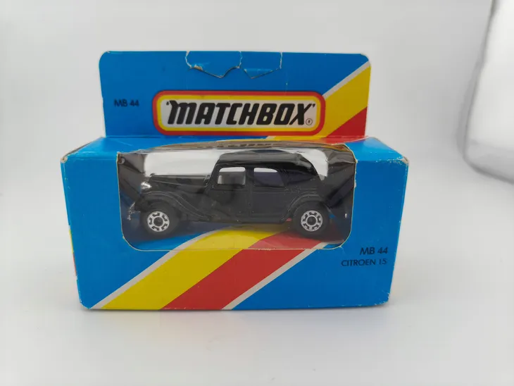 mb44-matchbox-citroen-c15-blue-box