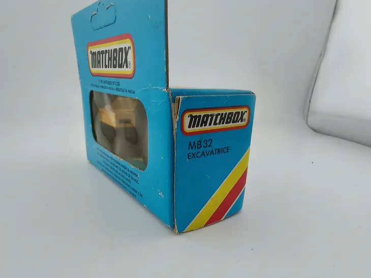 mb32-matchbox-excavator-blue-box-model-mb32-matchbox-excavator-blue-box