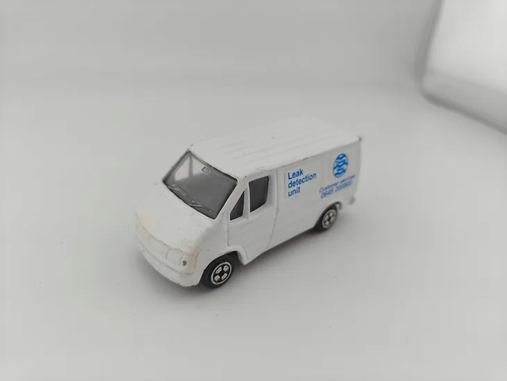 corgi-ford-transit-leak-detection-unit