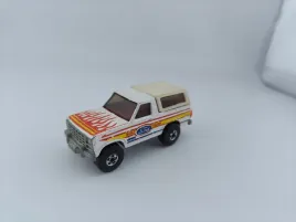 hot-wheels-ford-bronco-black-wall