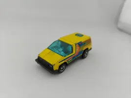 hot-wheels-inside-story-scene-machines-black-wall