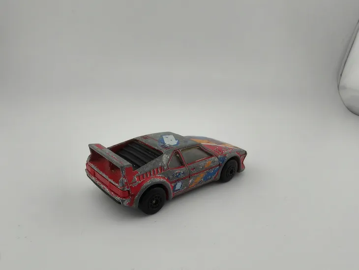 matchbox-bmw-m1-resorak-stan-nowy
