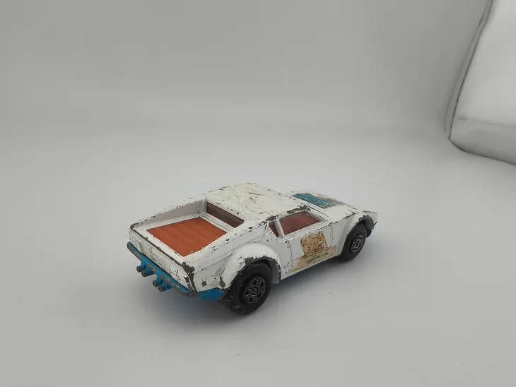 matchbox-de-tomaso-pantera-stan-nowy